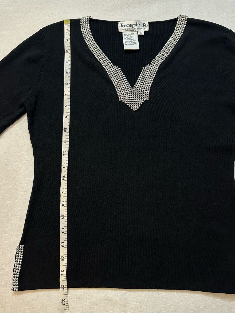 Joseph A Black Beaded V Neck Silk Blend Sweater Size L - Picture 5 of 10